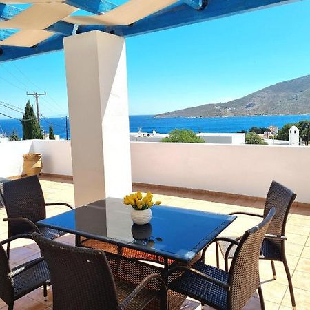 Zafeiris Apartments Livadia  エクステリア 写真