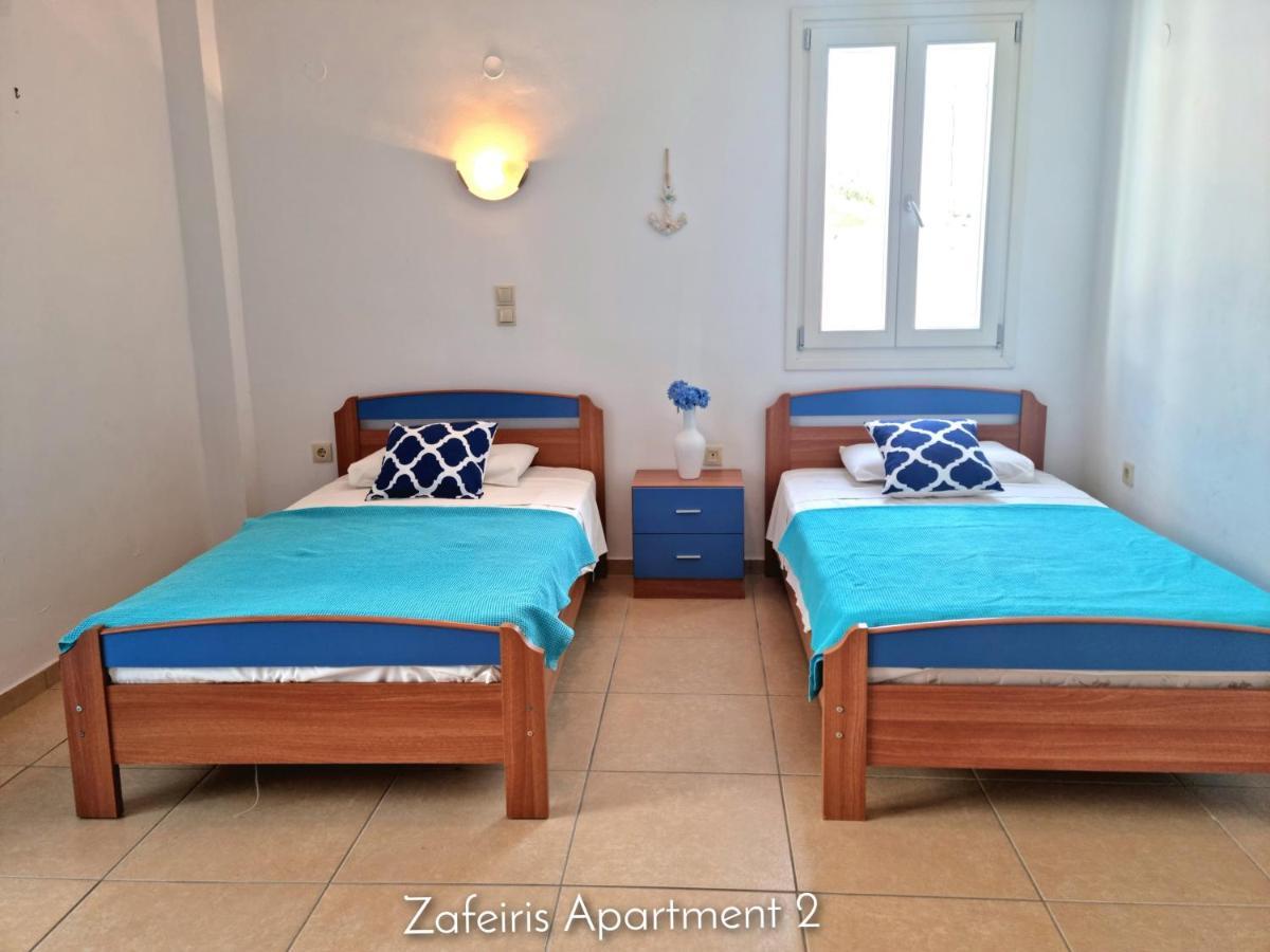Zafeiris Apartments Livadia  エクステリア 写真